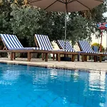 Zeytin Villa *